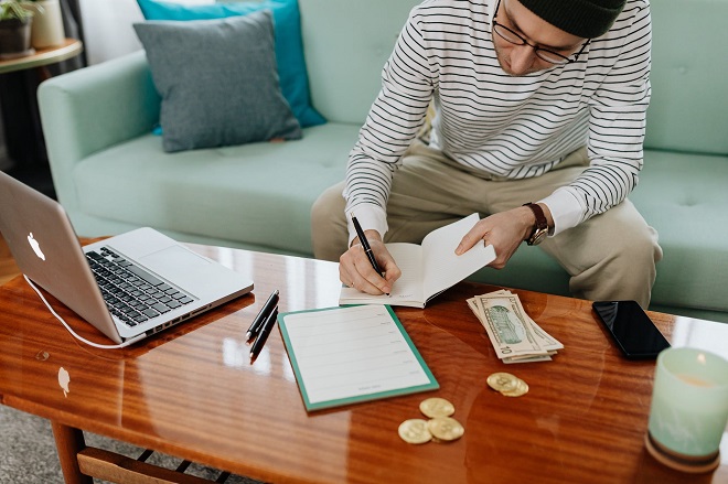 Le prêt financier de particulier à particulier : une pratique de plus en plus courante en France